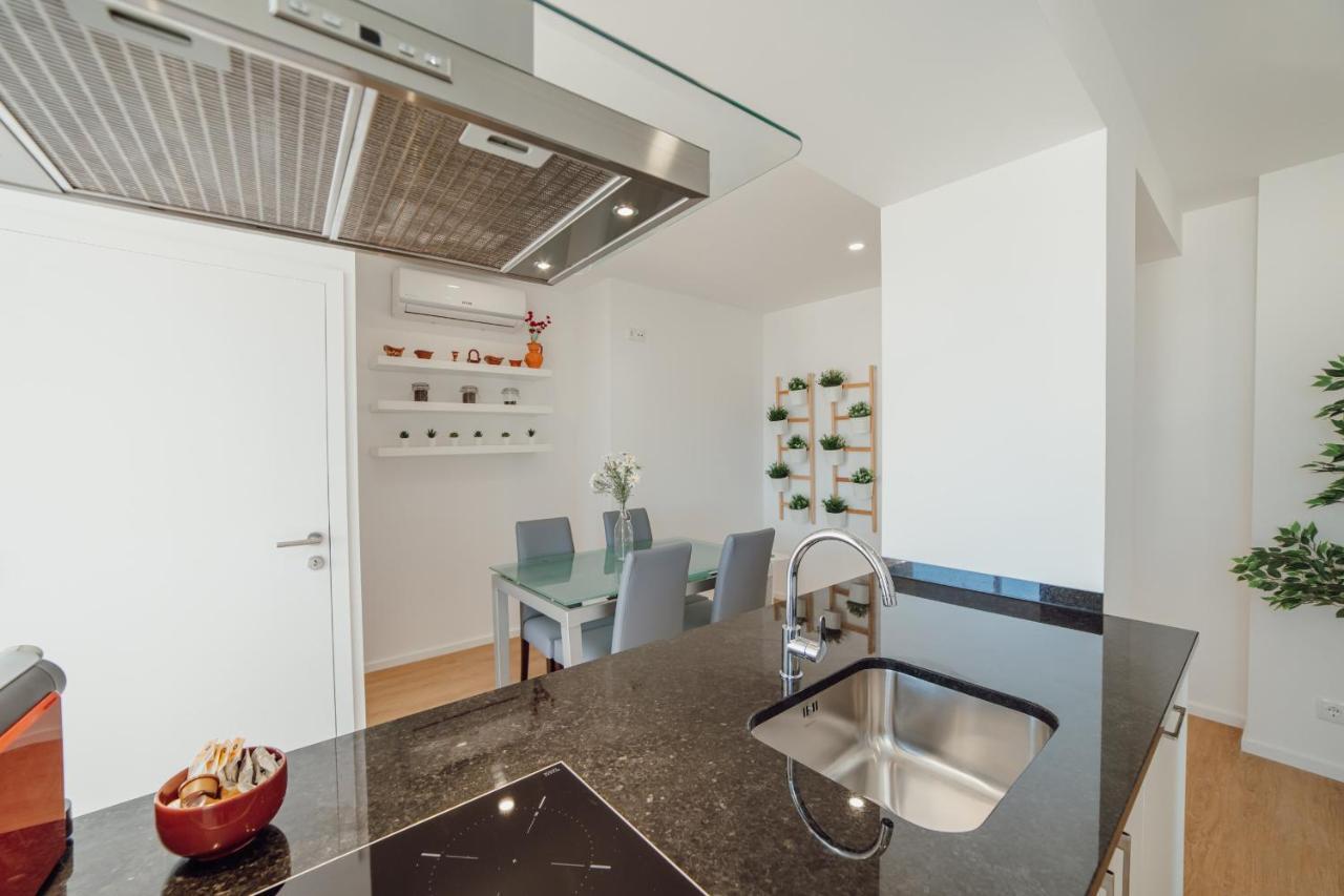 Grand Premium Boavista Apartment By Vacationy Porto Kültér fotó